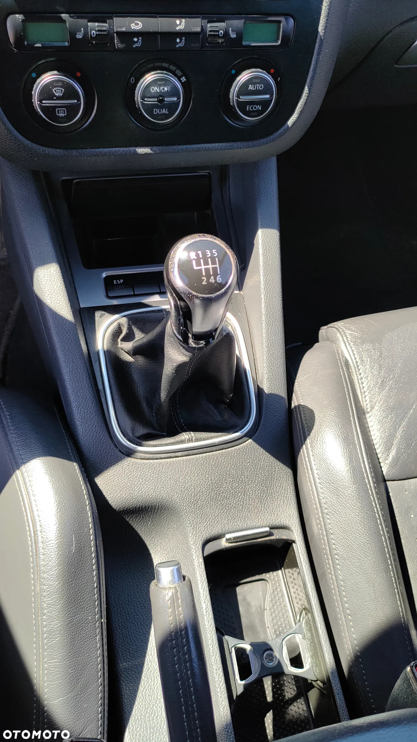 Volkswagen Golf 2.0 FSI Individual - 14