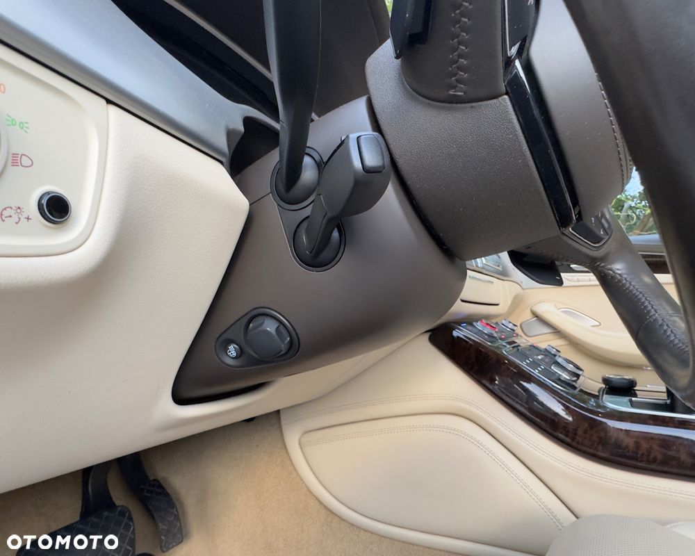 Audi A8 6.3 W12 FSI L Quattro - 16