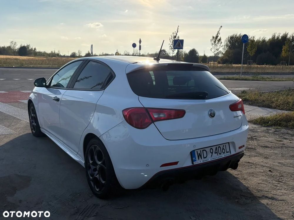 Alfa Romeo Giulietta 1750 TBi Veloce S TCT - 2