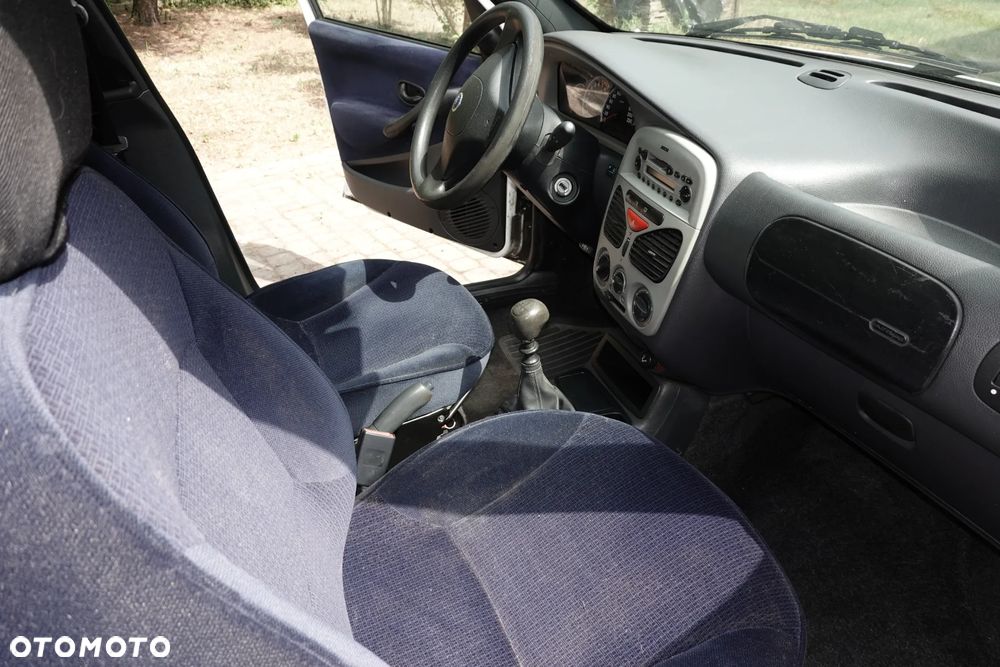 Fiat Albea 1.2 16V Active / HL - 5