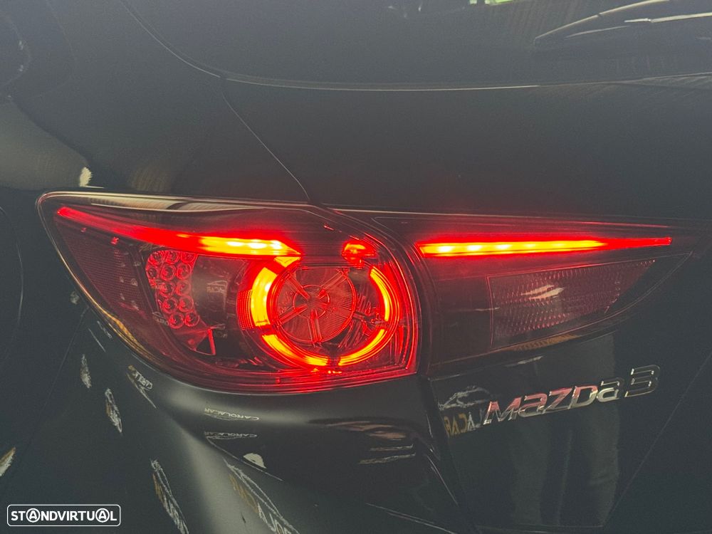 Mazda 3 Hatchback 1.5 Sky-G Evolve Navi - 6