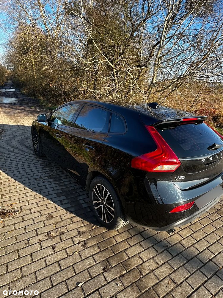Volvo V40 T3 Drive-E Momentum - 3