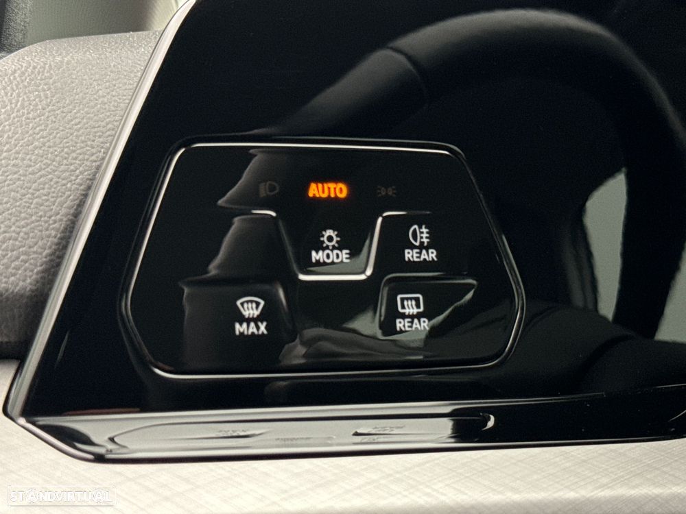 VW Golf 1.0 TSI BlueMotion Trendline - 15