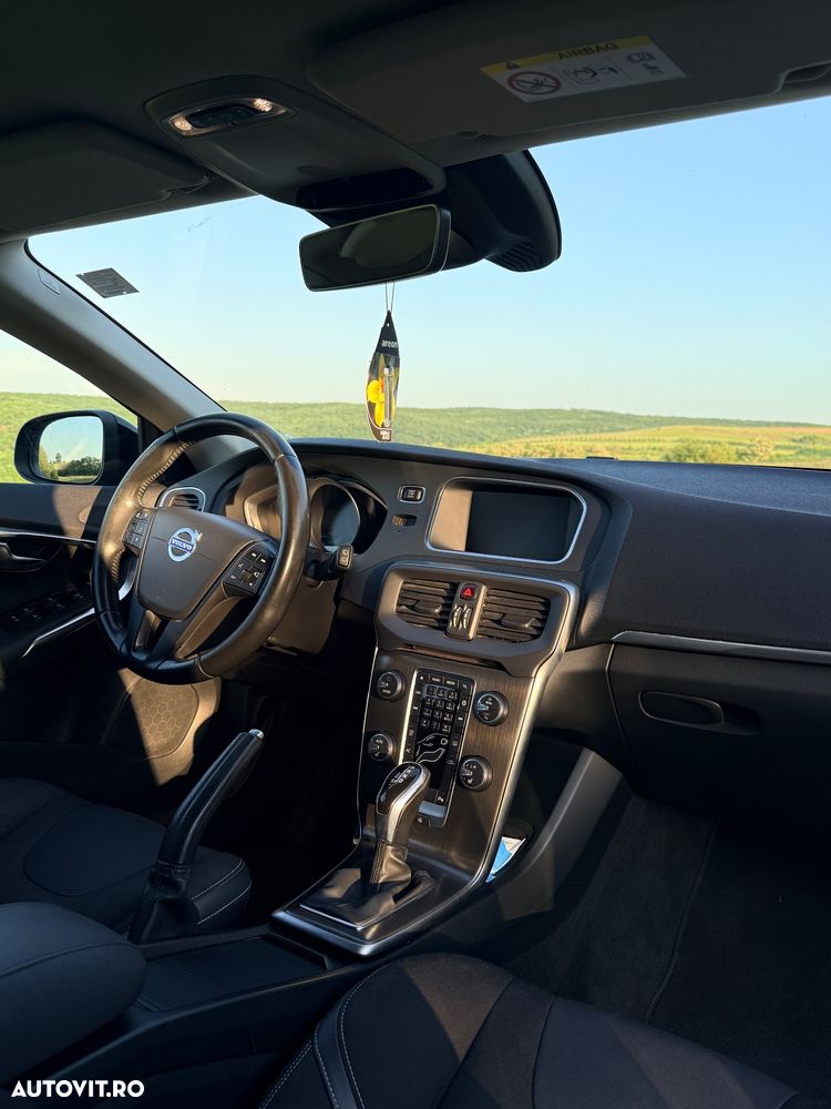 Volvo V40 D3 Geartronic Summum - 15