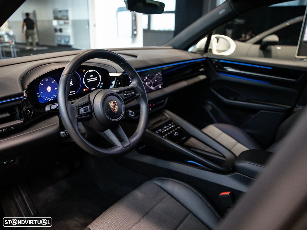 Porsche Macan Electric - 20