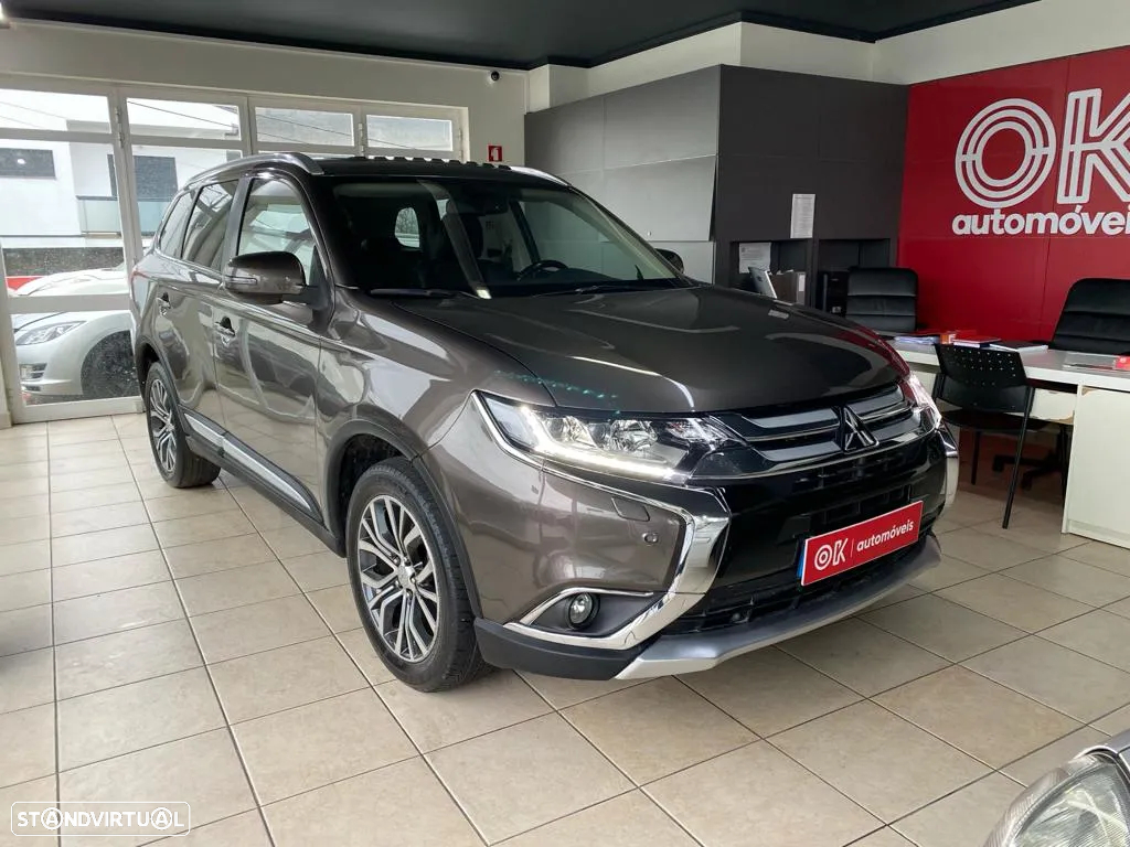 Mitsubishi Outlander 2.2 DI-D Intense - 21