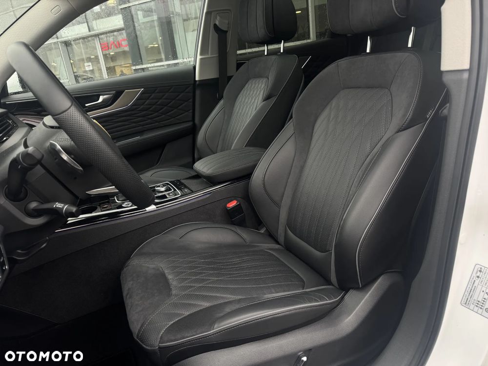 Hongqi HS5 - 9