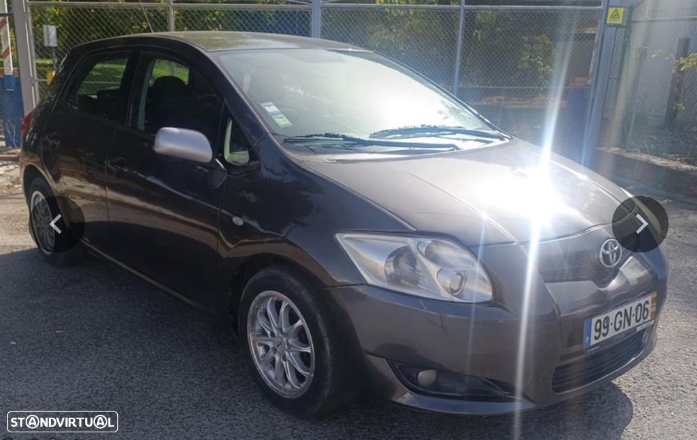 Toyota Auris 1.4 D-4D - 2