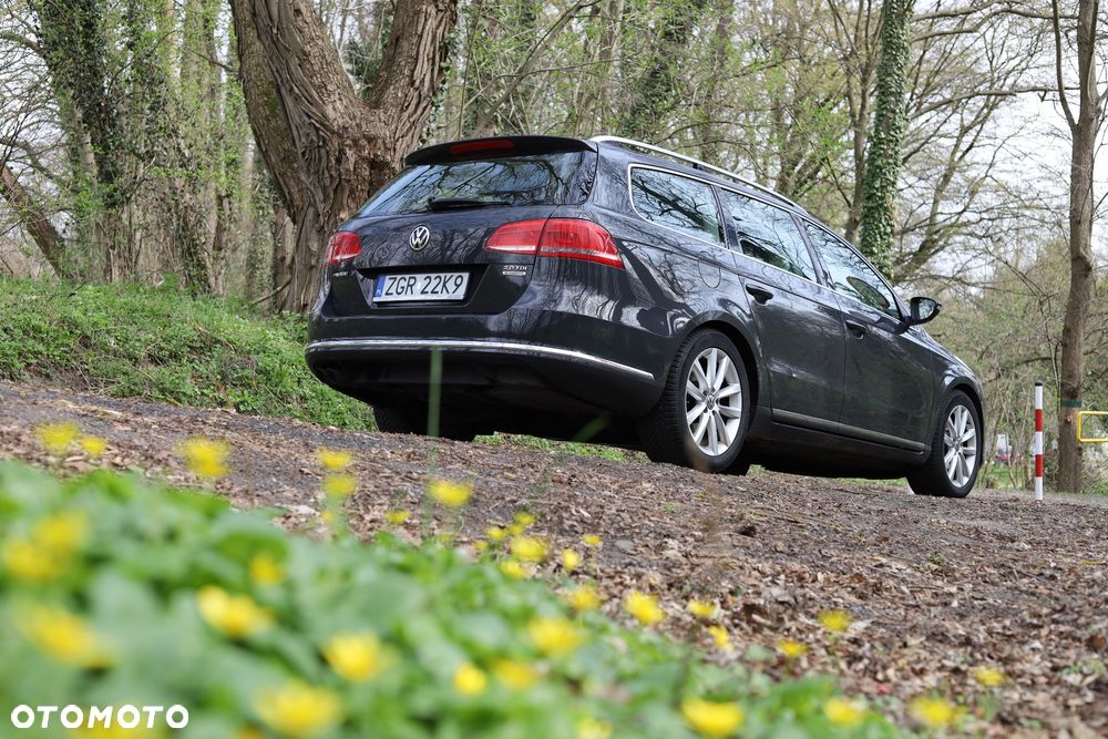 Volkswagen Passat 2.0 Blue TDI SCR Highline - 4