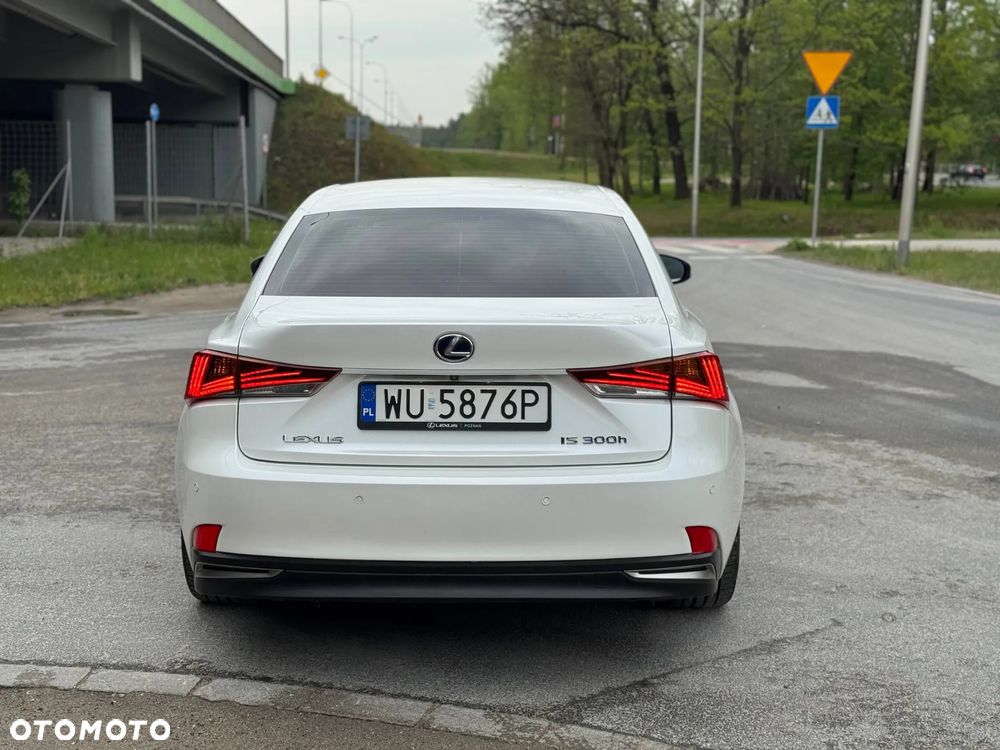Lexus IS 300h Elegance - 15