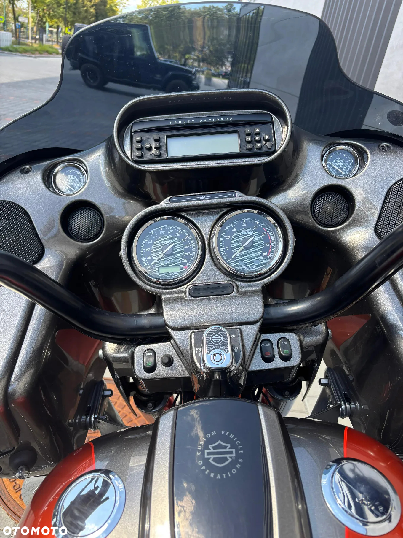Harley-Davidson Touring Road Glide - 8