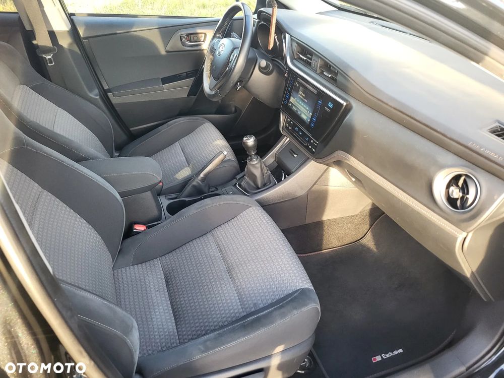 Toyota Auris 1.2 Turbo Team Deutschland - 7