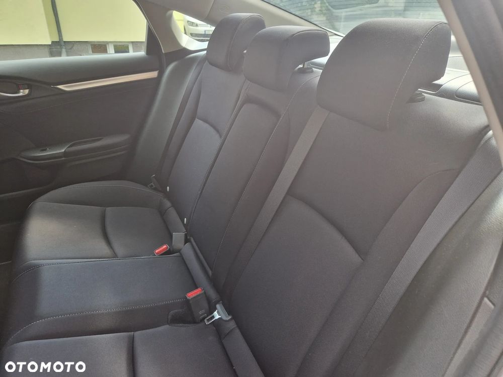Honda Civic 1.5 T Elegance - 17
