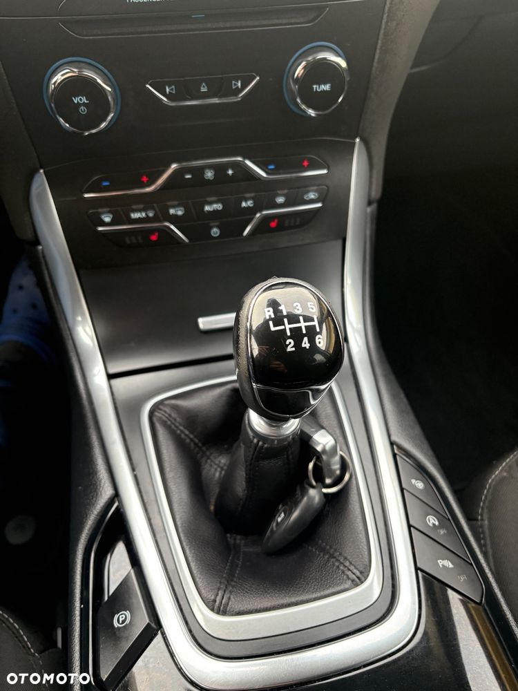 Ford Galaxy 2.0 TDCi Titanium - 12