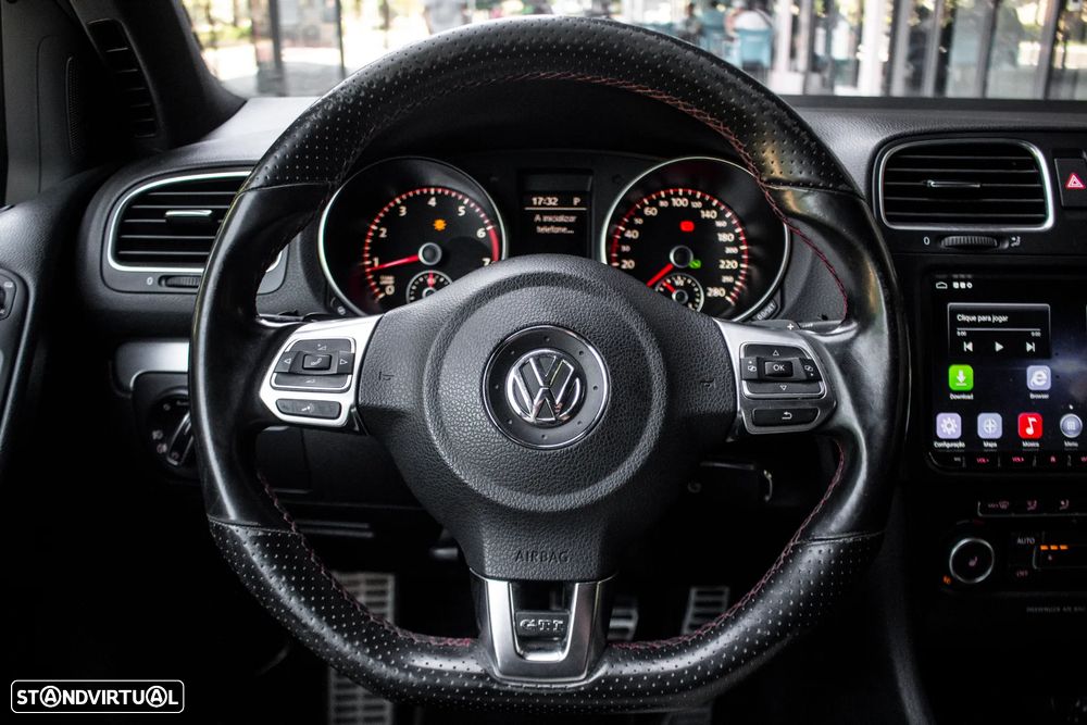 VW Golf 2.0 GTI DSG adidas - 12
