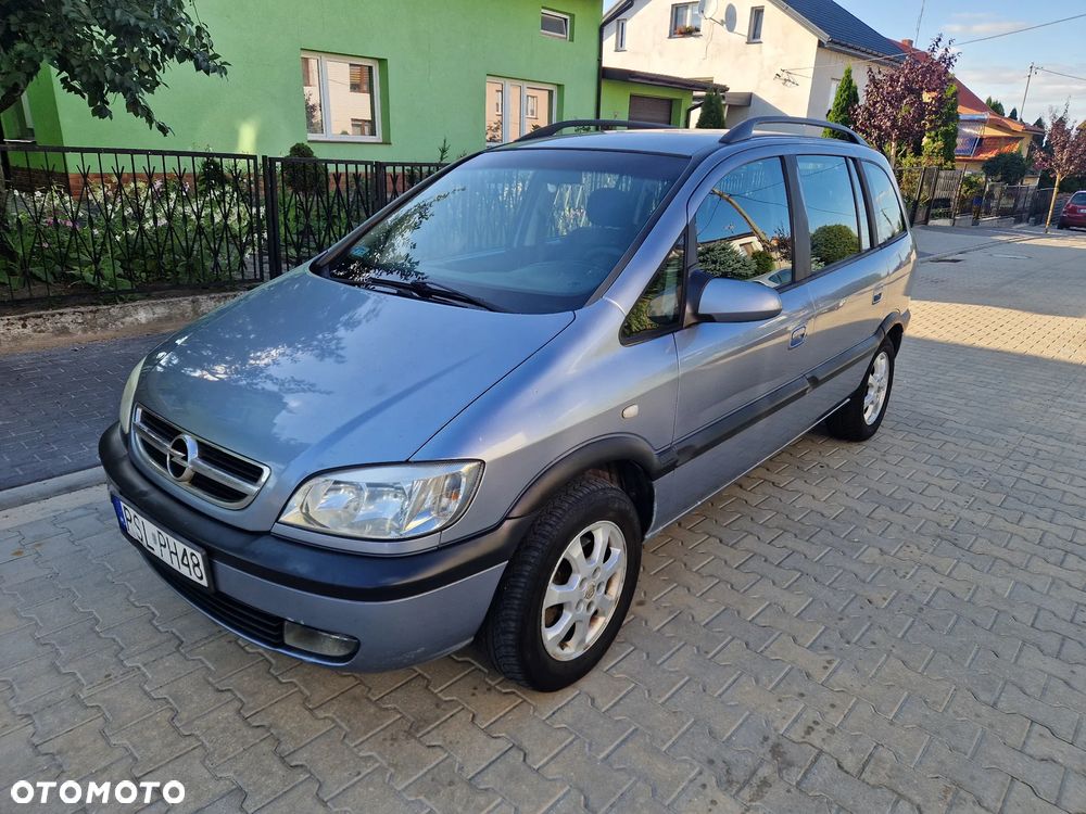 Opel Zafira 1.8 16V Comfort - 16