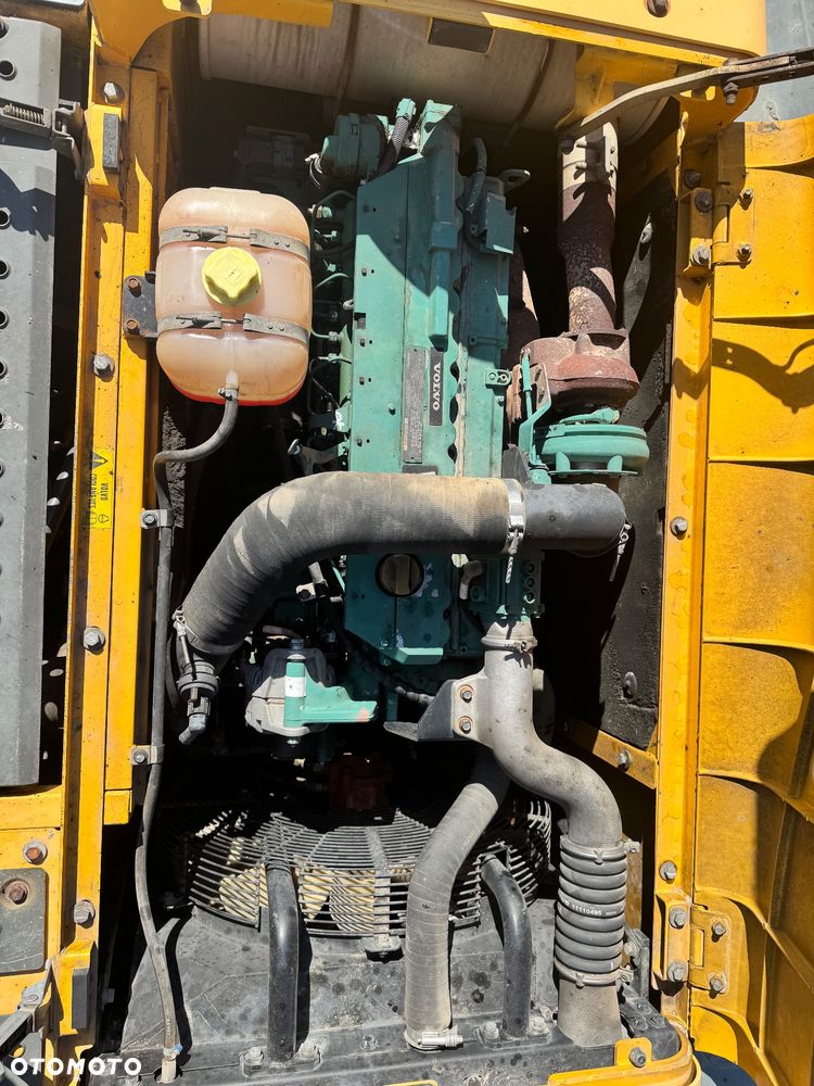 Volvo EC 240 CLR - 14