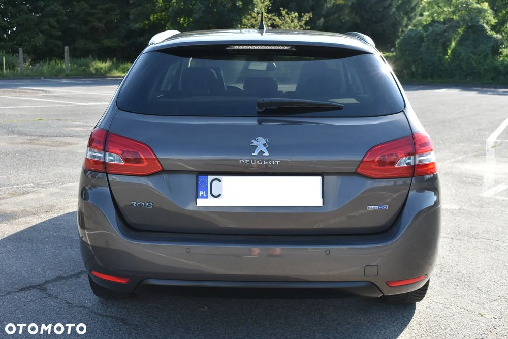 Peugeot 308 2.0 HDi Allure - 10