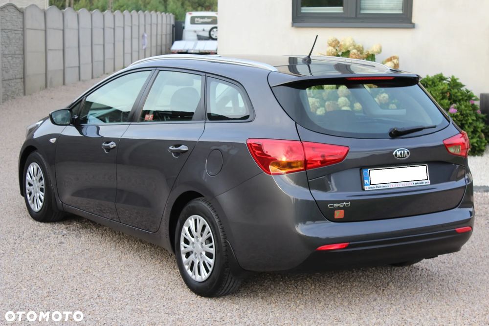 Kia Ceed 1.6 GDI Business Line - 4