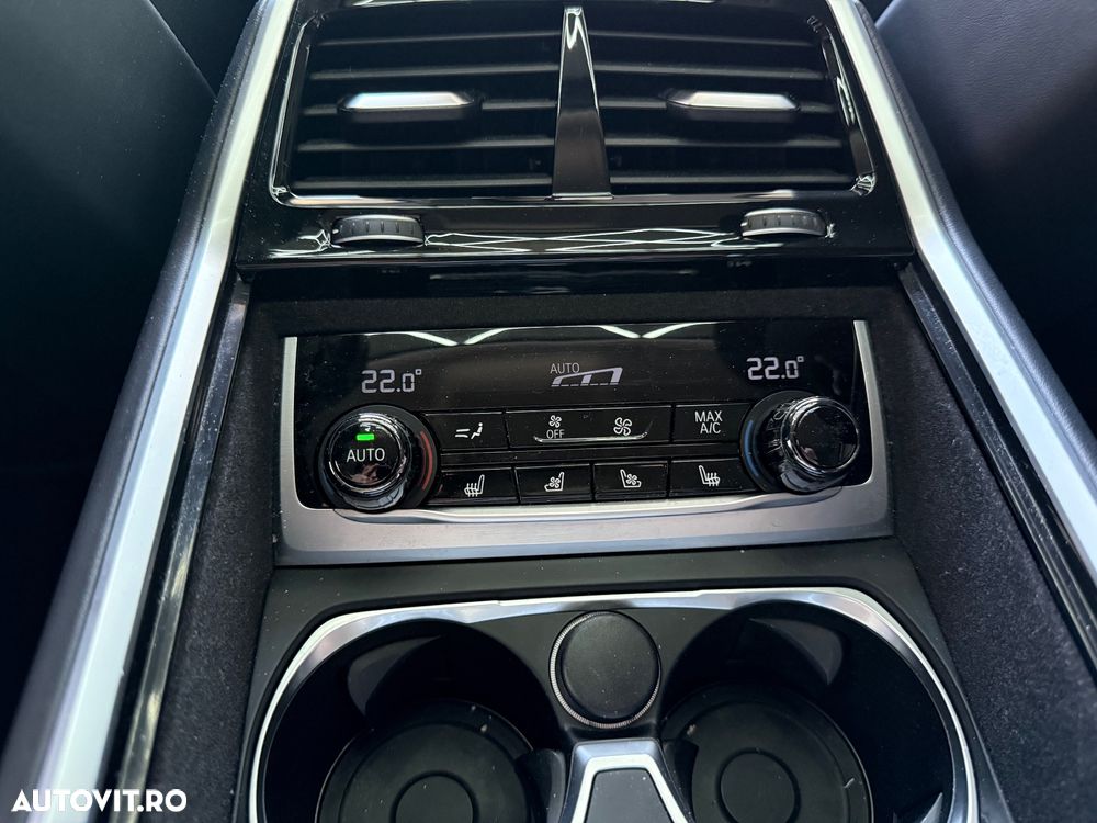 BMW Seria 7 730Ld xDrive - 34