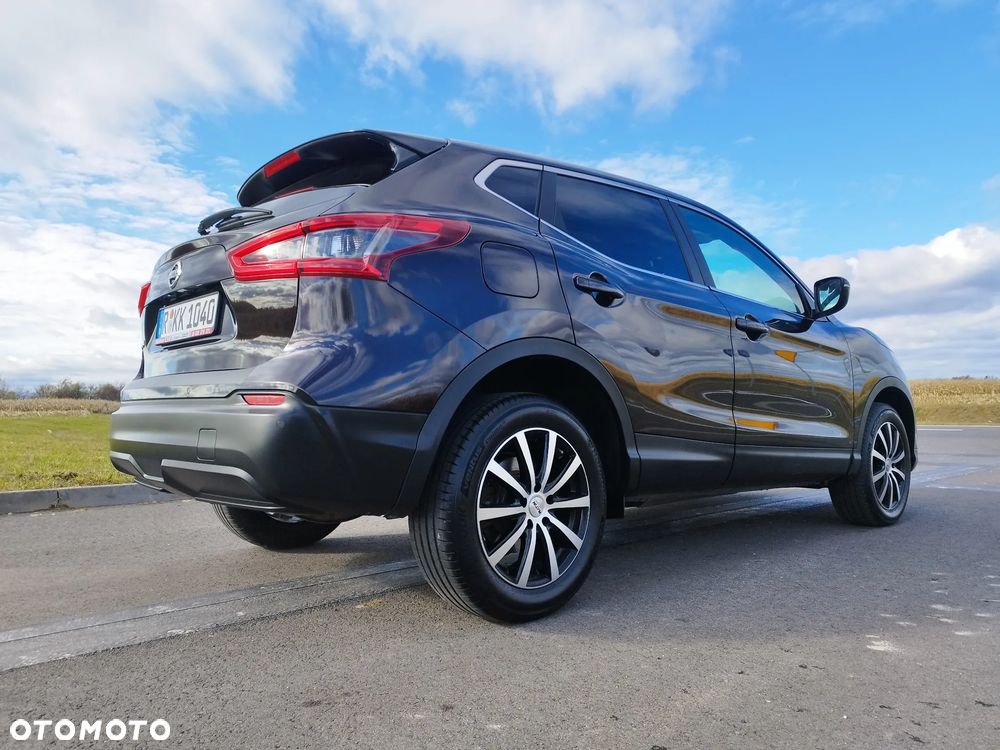 Nissan Qashqai 1.6 DIG-T N-Connecta - 22
