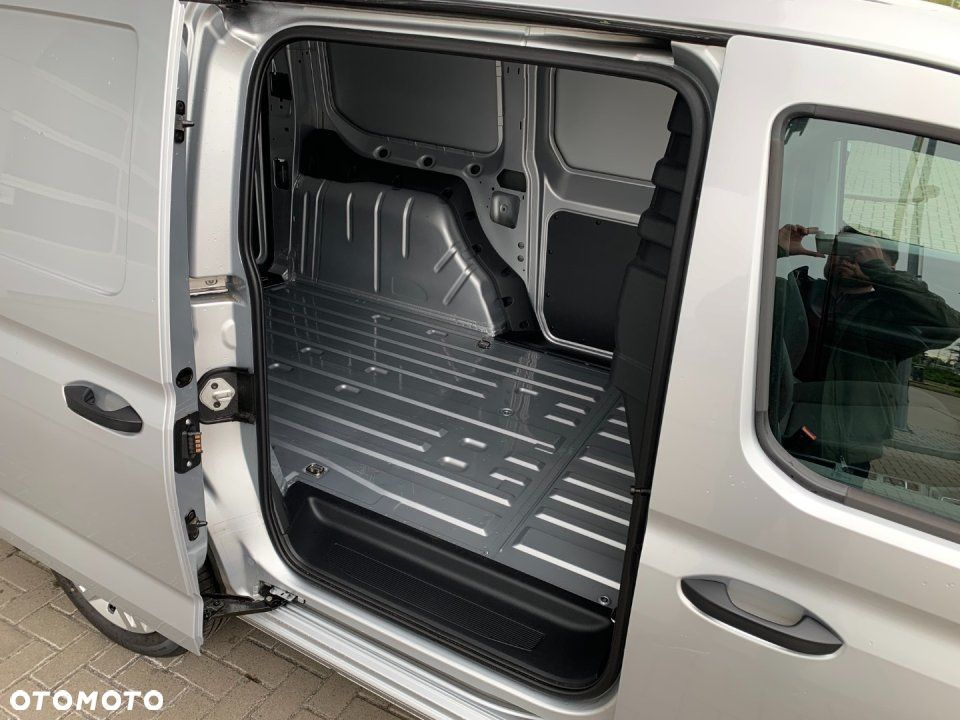 Ford Transit Connect - 13