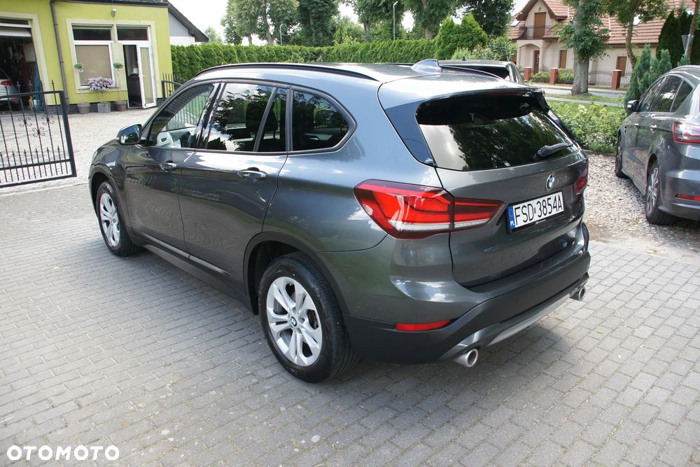 BMW X1 xDrive20d Sport - 3