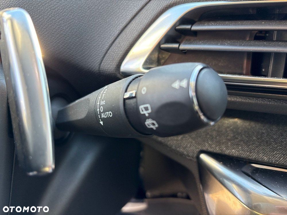 Peugeot 5008 1.5 BlueHDi Allure Pack S&S EAT8 - 20