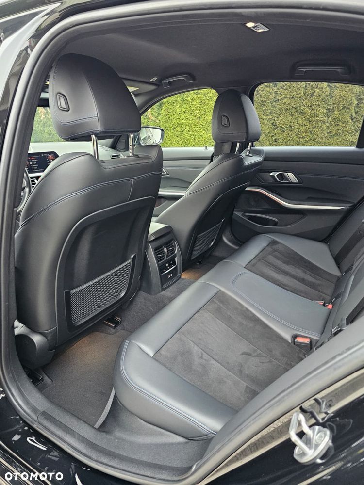 BMW Seria 3 320d xDrive M Sport Sport - 14