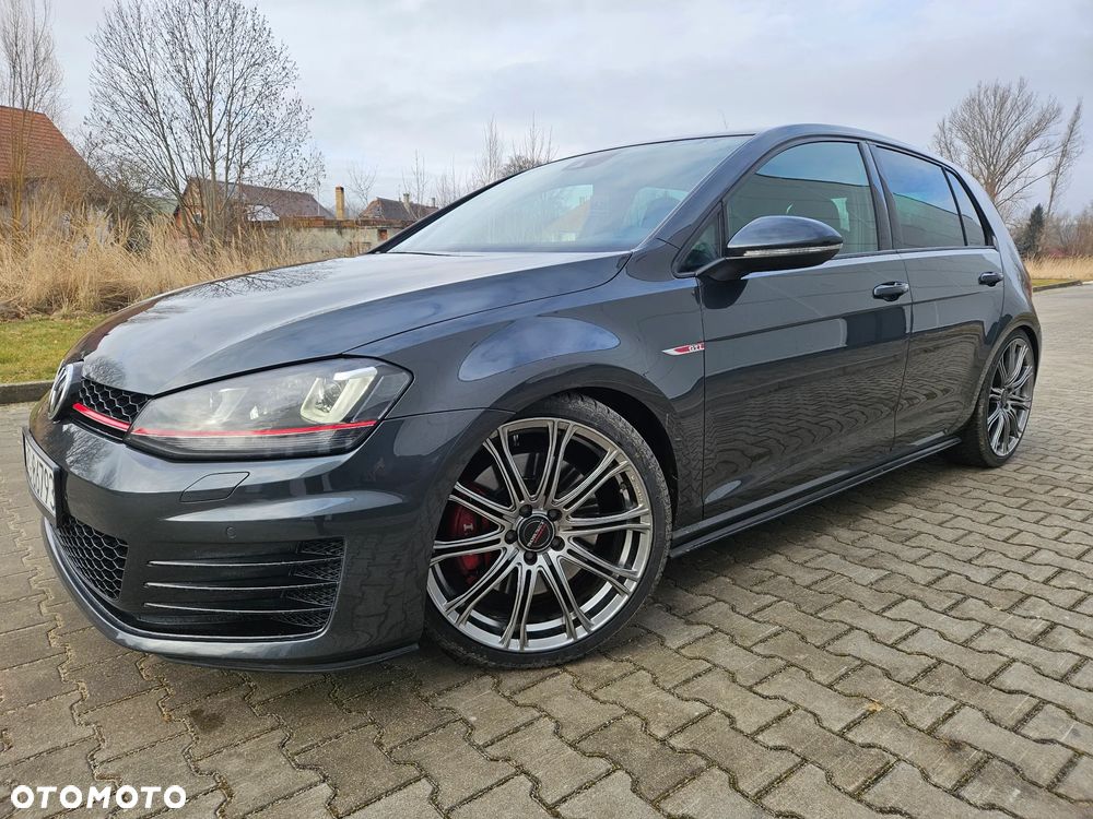 Volkswagen Golf GTI Performance BlueMotion Technology - 6
