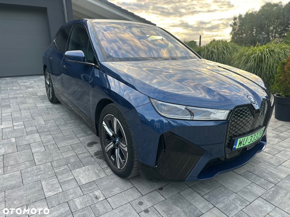 BMW iX xDrive40 76.6kWh Signature - 6