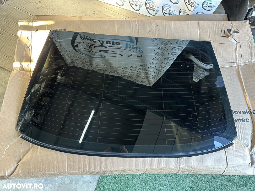 Parbriz spate luneta Bmw seria 5 G30 G31 - 3