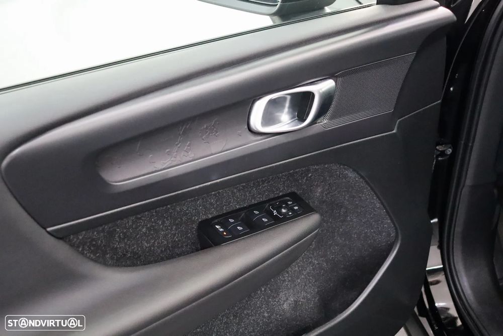 Volvo XC 40 1.5 T3 Inscription - 25