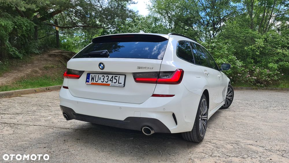 BMW Seria 3 320d M Sport - 8
