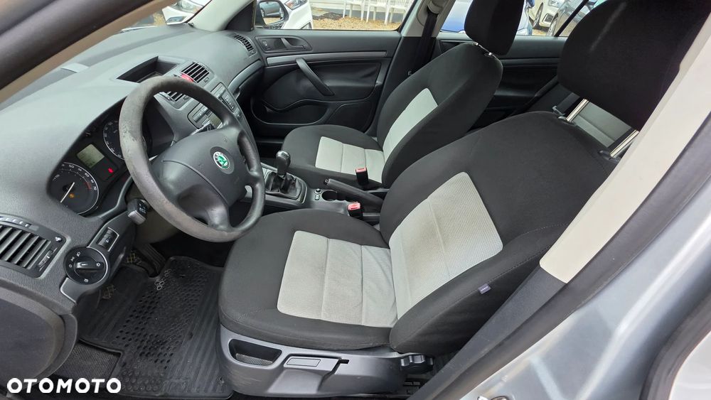 Skoda Octavia 1.6 Mint - 20