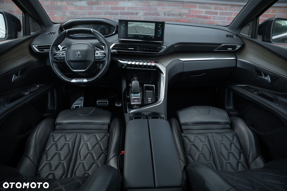 Peugeot 3008 1.6 PureTech HYbrid4 GT Line S&S EAT8 - 4