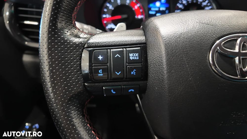 Toyota Hilux 2.8D 204CP 4x4 Double Cab AT GR Sport II - 28