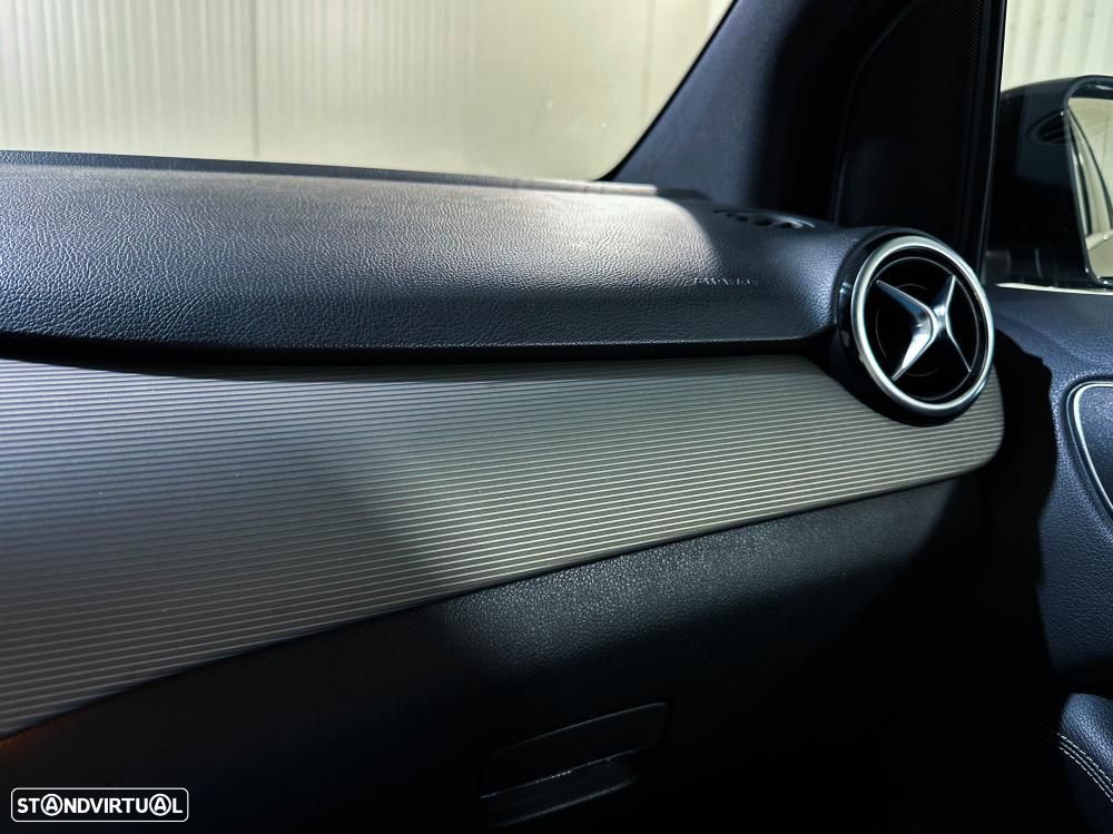 Mercedes-Benz B 180 d Urban - 31