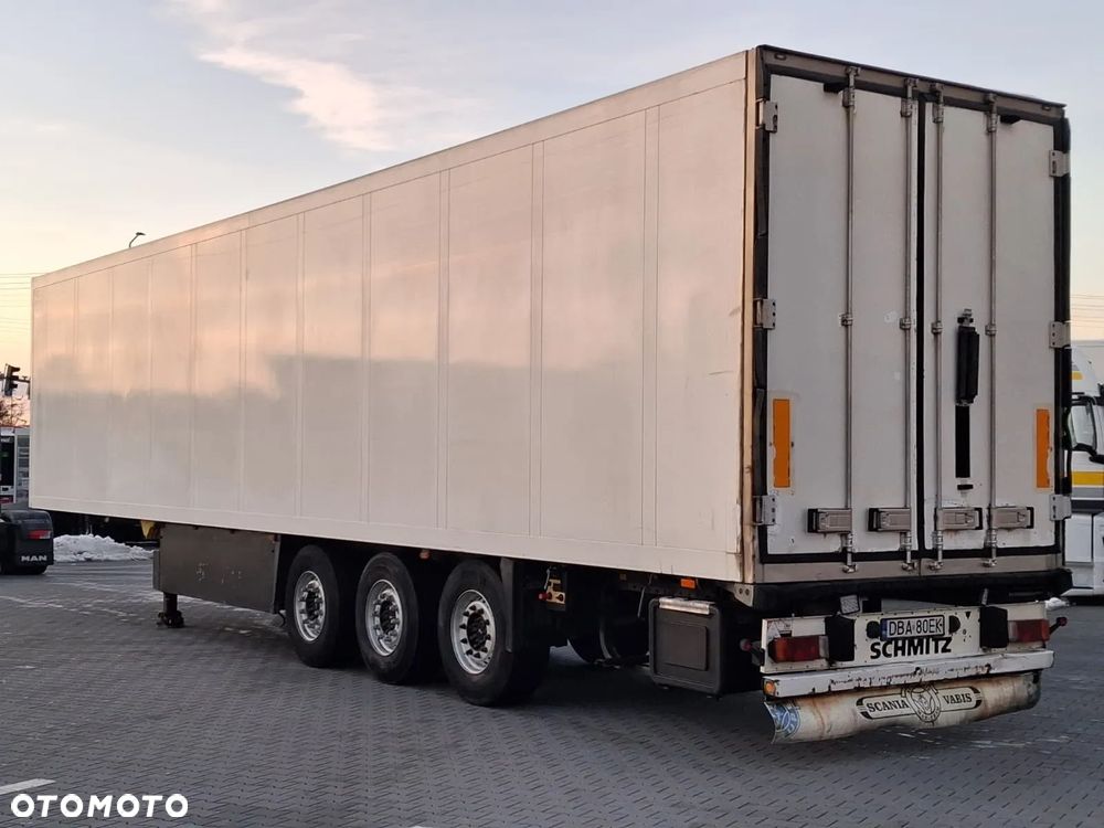 Schmitz Cargobull SKO24, Agregat Carrier Maxima 1300 - 4
