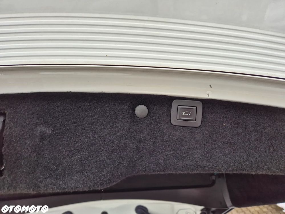 Opel Insignia 2.0 SIDI Turbo 4x4 Innovation - 13