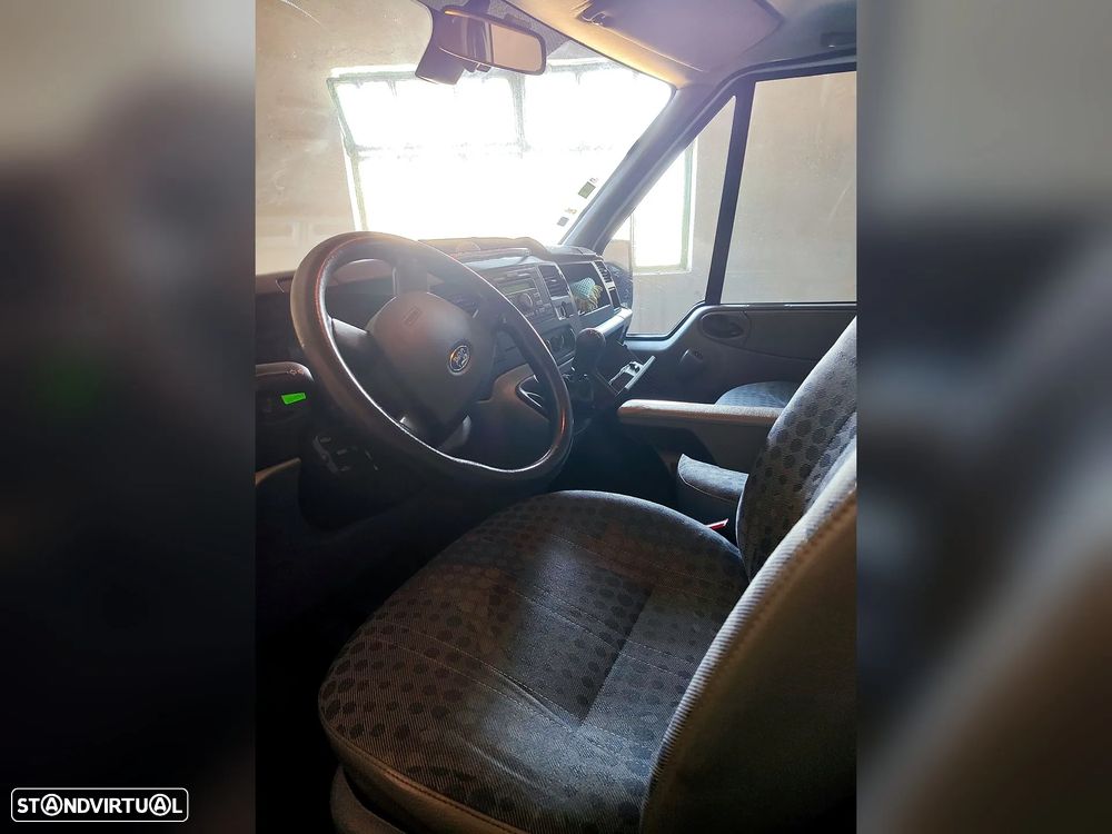 Ford Transit - 6