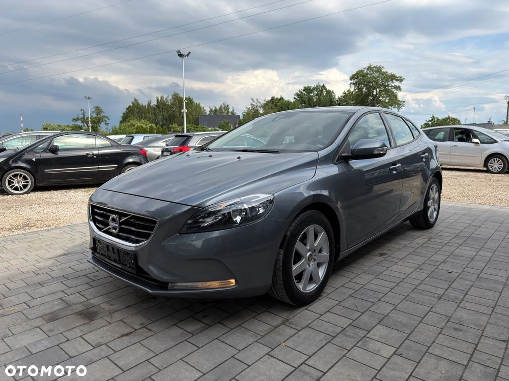 Volvo V40 D2 R-Design Momentum - 18