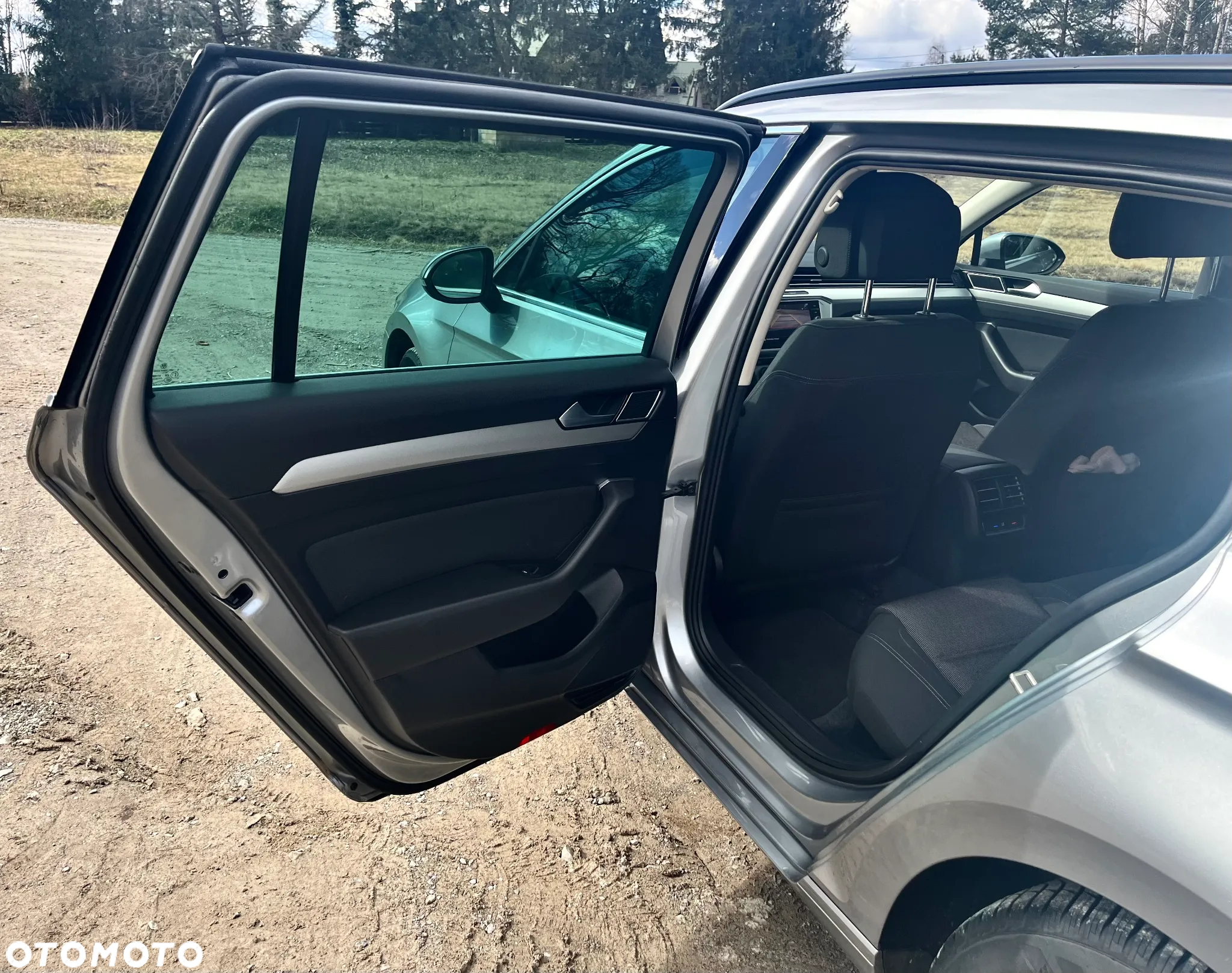 Volkswagen Passat Variant 1.6 TDI (BlueMotion Technology) Comfortline - 20