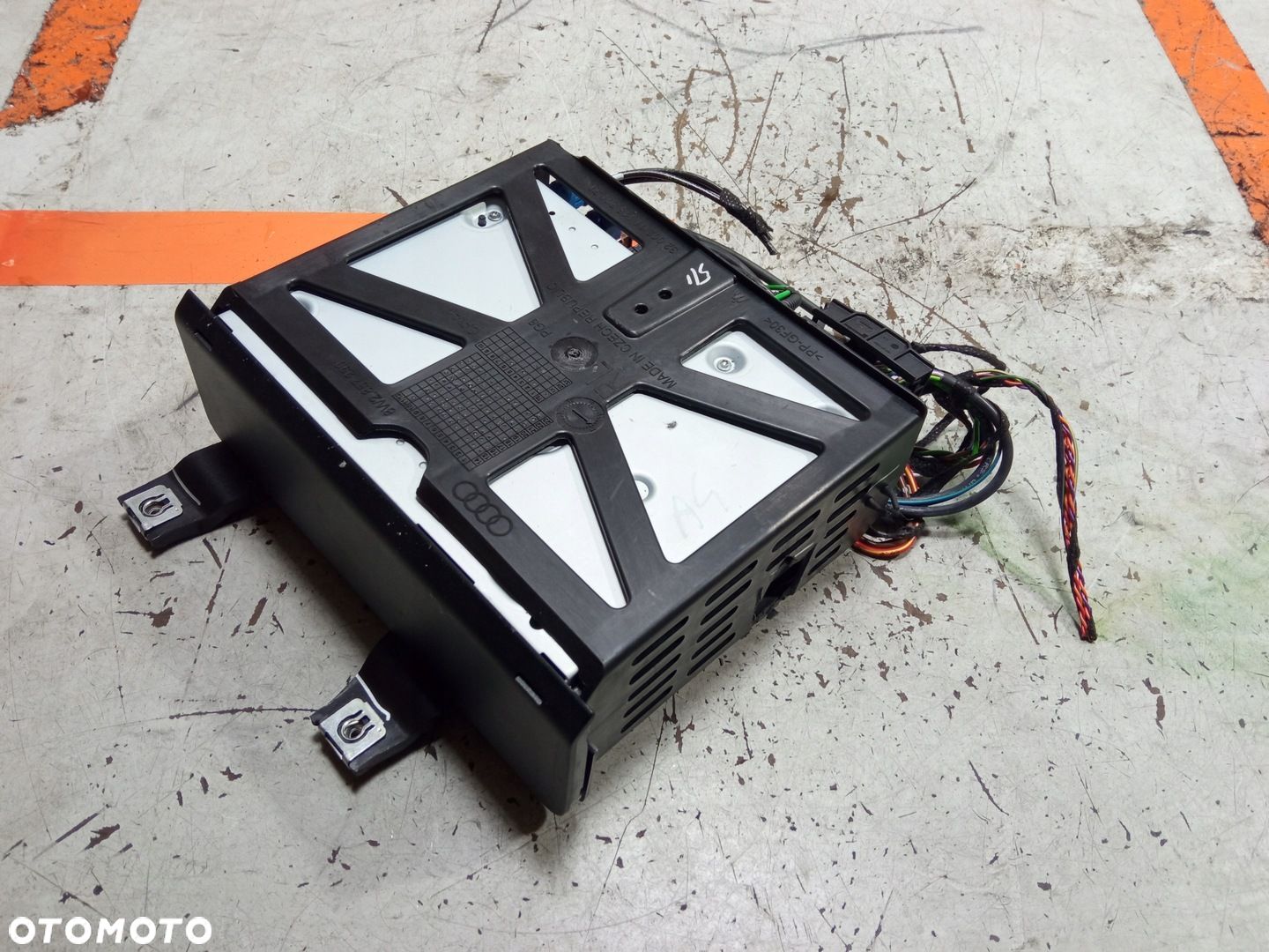 AUDI A4 B9 LIFT MODUŁ STEROWNIK CZYTNIK NAVI 8W2035043E - 1