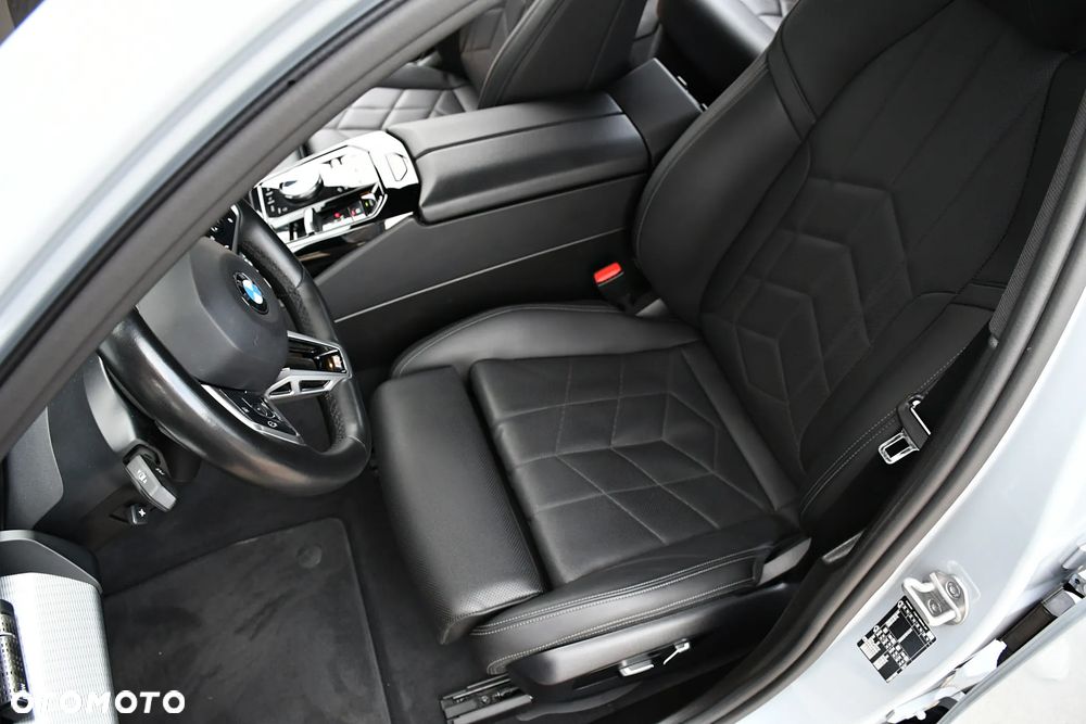 BMW Seria 5 520d mHEV M Sport - 25