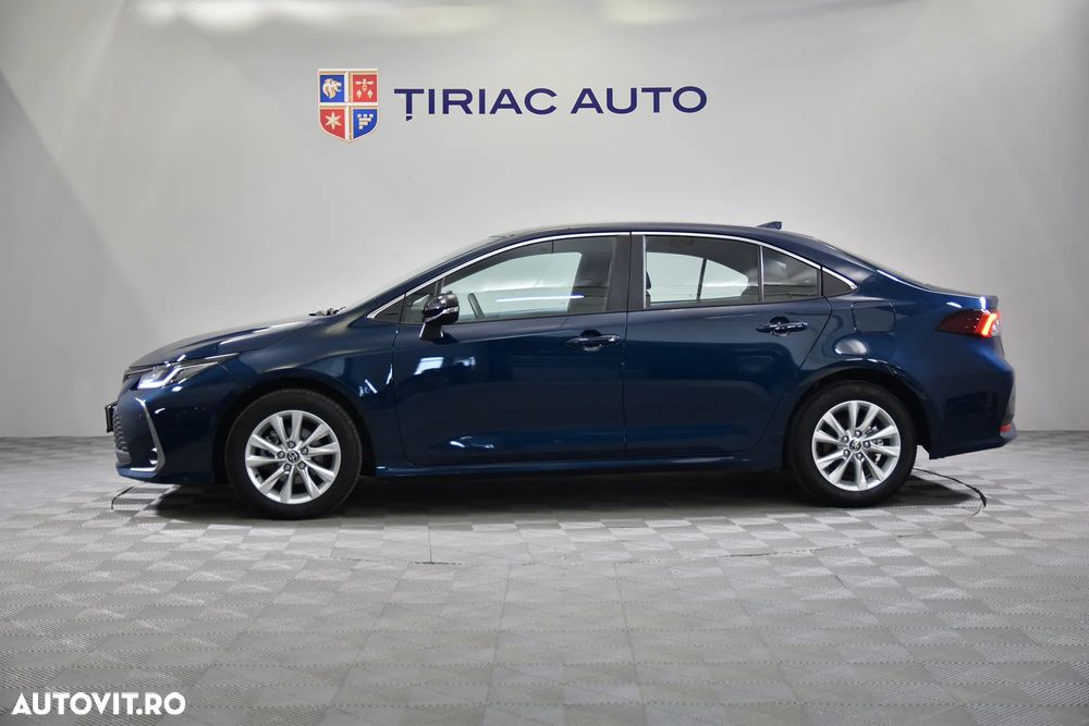 Toyota Corolla - 3