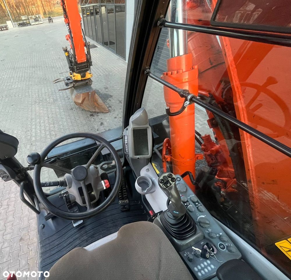 Hitachi ZX140W-5B - 8