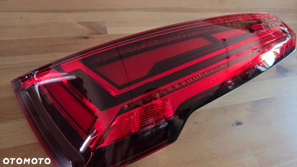 AUDI Q5 80A LAMPA TYŁ LEWA 80A945075B - 3