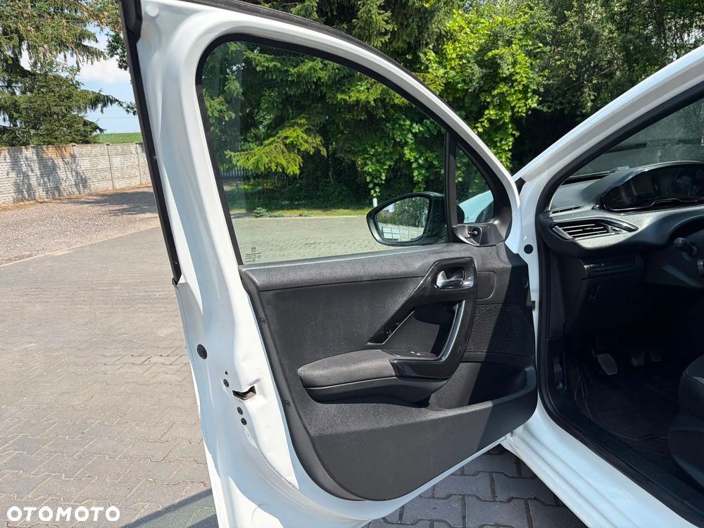 Peugeot 208 1.4 HDi Access - 16