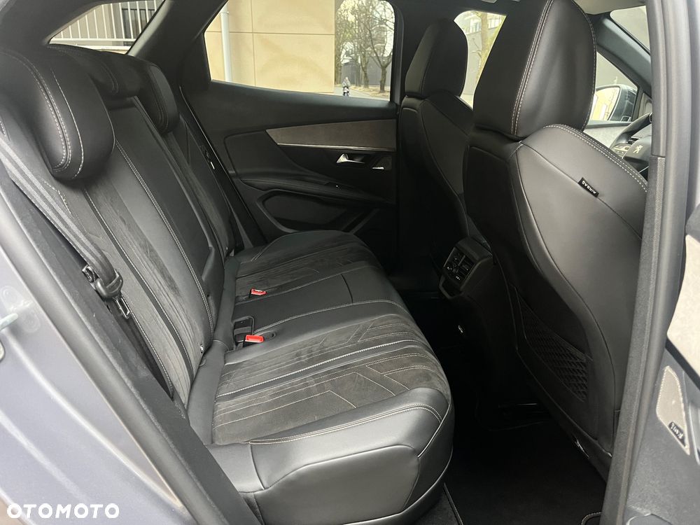 Peugeot 3008 225 e-EAT8 GT - 22